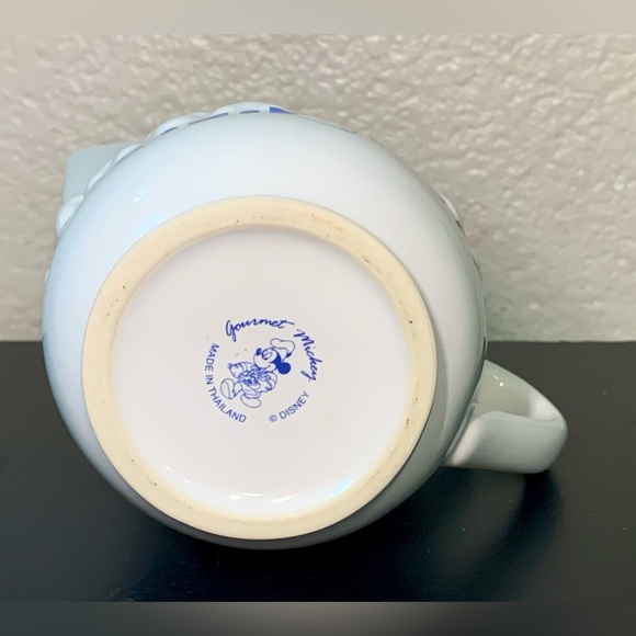 Gourmet Chef Mickey Mouse Blue & White Creamer - Picture 4 of 4